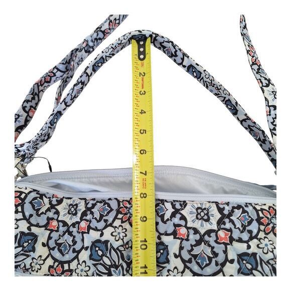 VERA BRADLEY QUILTED GO AHEAD CONVERTIBLE CROSSBODY FLORAL LISBON MEDALLION NWOT - Picture 5 of 15